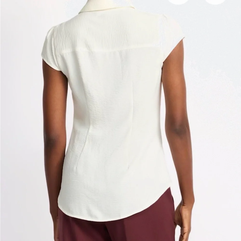 Off White Cap Sleeve Ruched Button-Front Blouse - Picture 4 of 5